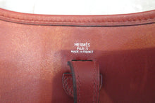 Load image into Gallery viewer, HERMES EVELYNE TPM Box carf leather Rouge H □F Engraving Shoulder bag 600120019
