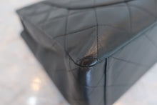 Load image into Gallery viewer, CHANEL Big Matelasse Single flap chain shoulder bag Lambskin Black/Gold hadware Shoulder bag 600040028
