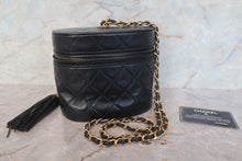 將圖片載入圖庫檢視器 CHANEL/シャネル マトラッセフリンジチェーンショルダーバッグ ラムスキン ブラック/ゴールド金具 ショルダーバッグ 700120256
