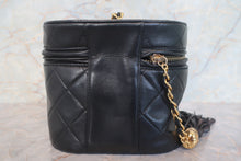 將圖片載入圖庫檢視器 CHANEL/シャネル マトラッセフリンジチェーンショルダーバッグ ラムスキン ブラック/ゴールド金具 ショルダーバッグ 700120256
