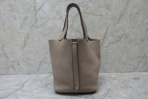 HERMES／エルメス ピコタンロックＭＭ トリヨンクレマンス トゥルティエールグレー □N刻印 ハンドバッグ 700090041