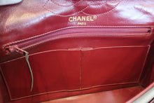 Load image into Gallery viewer, CHANEL Paris Limited Matelasse double flap chain shoulder bag Lambskin Black/Gold hadware Shoulder bag 700100075
