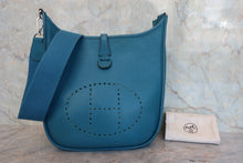 将图片加载到图库查看器，HERMES EVELYNE 3PM Clemence leather Blue izmir Shoulder bag 800040133
