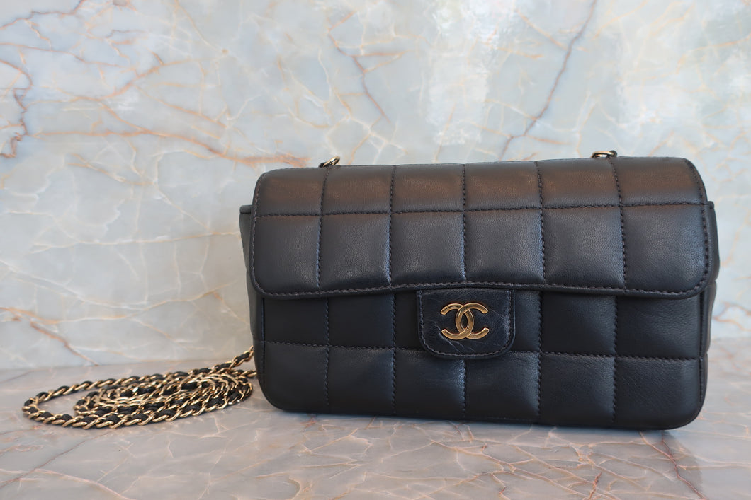 CHANEL/シャネル チョコバーミニチェーンショルダーバッグ ラムスキン ブラック/ゴールド金具 ショルダーバッグ 700050268
