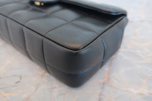 CHANEL/シャネル チョコバーミニチェーンショルダーバッグ ラムスキン ブラック/ゴールド金具 ショルダーバッグ 700050268