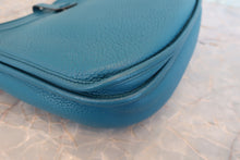 将图片加载到图库查看器，HERMES EVELYNE 3PM Clemence leather Blue izmir Shoulder bag 800040133

