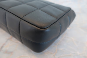 CHANEL/シャネル チョコバーミニチェーンショルダーバッグ ラムスキン ブラック/ゴールド金具 ショルダーバッグ 700050268