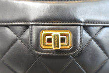 将图片加载到图库查看器，CHANEL/香奈儿 2.55 单盖包 链条包 羊皮 Black/Gold hadware(黑色/金色金属) 肩背包 700010052
