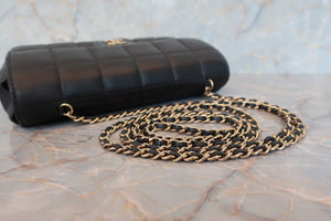 CHANEL/シャネル チョコバーミニチェーンショルダーバッグ ラムスキン ブラック/ゴールド金具 ショルダーバッグ 700050268