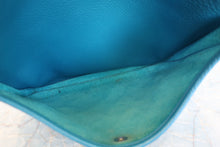 将图片加载到图库查看器，HERMES EVELYNE 3PM Clemence leather Blue izmir Shoulder bag 800040133
