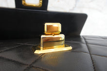 将图片加载到图库查看器，CHANEL/香奈儿 2.55 单盖包 链条包 羊皮 Black/Gold hadware(黑色/金色金属) 肩背包 700010052
