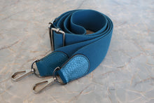 将图片加载到图库查看器，HERMES EVELYNE 3PM Clemence leather Blue izmir Shoulder bag 800040133
