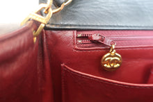 Load image into Gallery viewer, CHANEL Matelasse Full Flap chain shoulder bag Lambskin Black/Gold hadware Shoulder bag 800030134
