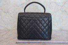 画像をギャラリービューアに読み込む, CHANEL/シャネル マトラッセ台形ハンドバッグ キャビアスキン ブラック/ゴールド金具 ハンドバッグ 800050003
