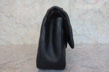 将图片加载到图库查看器，CHANEL/香奈儿 中号CF 双盖 双链条包 羊皮 Black/Gold hadware(黑色/金色金属) 肩背包 800010203
