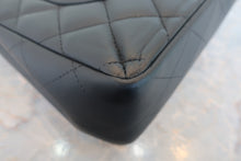 将图片加载到图库查看器，CHANEL/香奈儿 中号CF 双盖 双链条包 羊皮 Black/Gold hadware(黑色/金色金属) 肩背包 800010203
