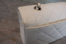 将图片加载到图库查看器，CHANEL/香奈儿 戴妃 CF 链条包 羊皮 White/Silver hadware(白色/银色金属) 肩背包 800030064
