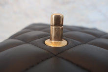 将图片加载到图库查看器，CHANEL/香奈儿 中号CF 双盖 双链条包 羊皮 Black/Gold hadware(黑色/金色金属) 肩背包 800010203
