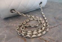 将图片加载到图库查看器，CHANEL/香奈儿 戴妃 CF 链条包 羊皮 White/Silver hadware(白色/银色金属) 肩背包 800030064
