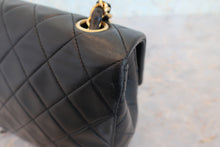 画像をギャラリービューアに読み込む, CHANEL/シャネル ミニマトラッセシングルフラップチェーンショルダーバッグ ラムスキン ブラック/ゴールド金具 ショルダーバッグ 800090043
