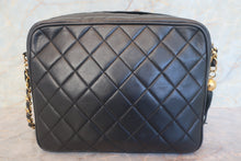 将图片加载到图库查看器，CHANEL/香奈儿 CF 流苏 链条 肩背包 羊皮 Black/Gold hadware(黑色/金色金属) 肩背包 700120216
