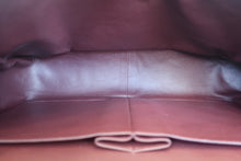 将图片加载到图库查看器，CHANEL/香奈儿 中号CF 双盖 双链条包 羊皮 Black/Gold hadware(黑色/金色金属) 肩背包 800010203
