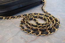 将图片加载到图库查看器，CHANEL/香奈儿 CF 流苏 链条 肩背包 羊皮 Black/Gold hadware(黑色/金色金属) 肩背包 700120216
