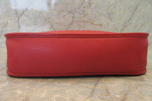 Load image into Gallery viewer, HERMES  EVELYNE1 GM Graine Couchevel leather Rouge vif □F Engraving Shoulder bag 700090118
