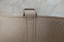 Load image into Gallery viewer, HERMES PICOTIN PM Bi-color Clemence leather/Epsom leather White/Black □J Engraving Hand bag 700110109
