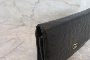 CHANEL/シャネル カメリアチェーンウォレット ラムスキン ブラック/ゴールド金具 ショルダーバッグ 700050193
