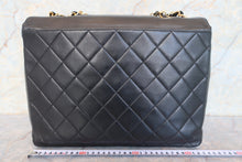 画像をギャラリービューアに読み込む, CHANEL/シャネル ココマークチェーンショルダーバッグ ラムスキン ブラック/ゴールド金具 ショルダーバッグ 700110127
