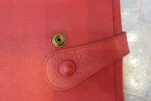 Load image into Gallery viewer, HERMES  EVELYNE1 GM Graine Couchevel leather Rouge vif □F Engraving Shoulder bag 700090118
