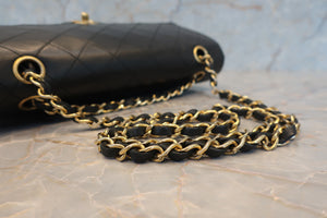 CHANEL/シャネル マトラッセWフラップWチェーンショルダーバッグ ラムスキン ブラック/ゴールド金具 ショルダーバッグ 700090025