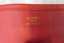 Load image into Gallery viewer, HERMES  EVELYNE1 GM Graine Couchevel leather Rouge vif □F Engraving Shoulder bag 700090118
