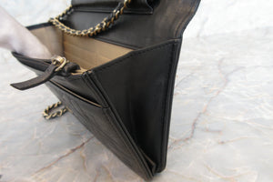 CHANEL/シャネル カメリアチェーンウォレット ラムスキン ブラック/ゴールド金具 ショルダーバッグ 700050193