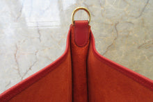 Load image into Gallery viewer, HERMES  EVELYNE1 GM Graine Couchevel leather Rouge vif □F Engraving Shoulder bag 700090118
