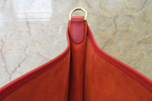 Load image into Gallery viewer, HERMES  EVELYNE1 GM Graine Couchevel leather Rouge vif □F Engraving Shoulder bag 700090118
