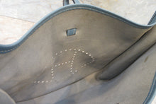 Load image into Gallery viewer, HERMES  EVELYNE1 GM Graine Couchevel leather Blue jean □A Engraving Shoulder bag 700090122
