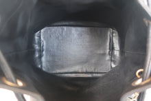 画像をギャラリービューアに読み込む, CHANEL/シャネル ココマーク巾着チェーンショルダーバッグ キャビアスキン ブラック/ゴールド金具 ショルダーバッグ 800020068
