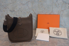 画像をギャラリービューアに読み込む, HERMES／エルメス エブリンTPM トリヨンクレマンス エトゥープ C刻印 ショルダーバッグ 800030164
