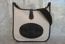 将图片加载到图库查看器，HERMES  EVELYNE 2GM Toile H/Leather Beige/Brown □I刻印 Shoulder bag 700070174
