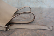 将图片加载到图库查看器，HERMES PICOTIN LOCK PM Clemence leather Craie U刻印 Hand bag 800070139
