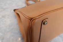 Load image into Gallery viewer, HERMES BIRKIN 35 Ardennes leather Natural 〇X Engraving Hand bag 600090067
