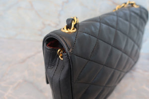 CHANEL/シャネル デカココチェーンショルダーバッグ ラムスキン ブラック/ゴールド金具 ショルダーバッグ 700060270