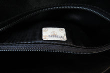Load image into Gallery viewer, CHANEL CC mark chain shoulder bag Caviar skin Black/Gold hadware Shoulder bag 700090127
