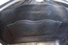 Load image into Gallery viewer, CHANEL CC mark chain shoulder bag Caviar skin Black/Gold hadware Shoulder bag 700090127
