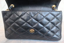 画像をギャラリービューアに読み込む, CHANEL/シャネル デカココチェーンショルダーバッグ ラムスキン ブラック/ゴールド金具 ショルダーバッグ 700060270
