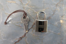 將圖片載入圖庫檢視器 HERMES／エルメス ピコタンロックＰＭ トリヨンクレマンス ルージュカザック T刻印 ハンドバッグ 700010210
