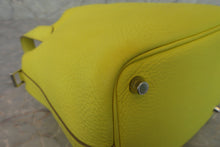 Load image into Gallery viewer, HERMES PICOTIN LOCK PM Clemence leather Lime Y Engraving Hand bag 600120016
