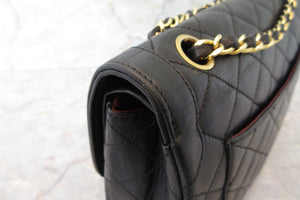 CHANEL Paris Limited Matelasse double flap chain shoulder bag Lambskin Black/Gold hadware Shoulder bag 700090092